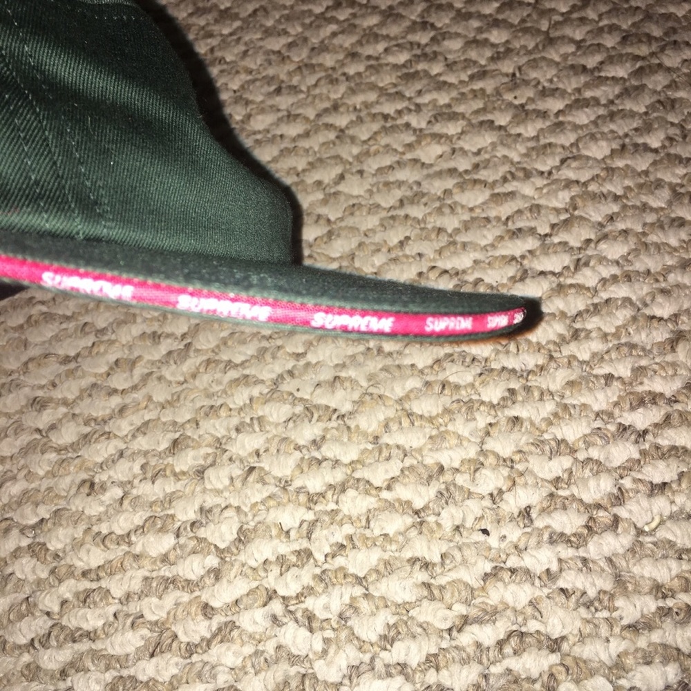 SUPREME 5 panel